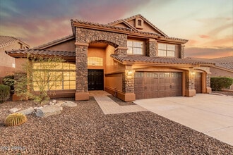 Building Photo - 13761 E Lupine Ave