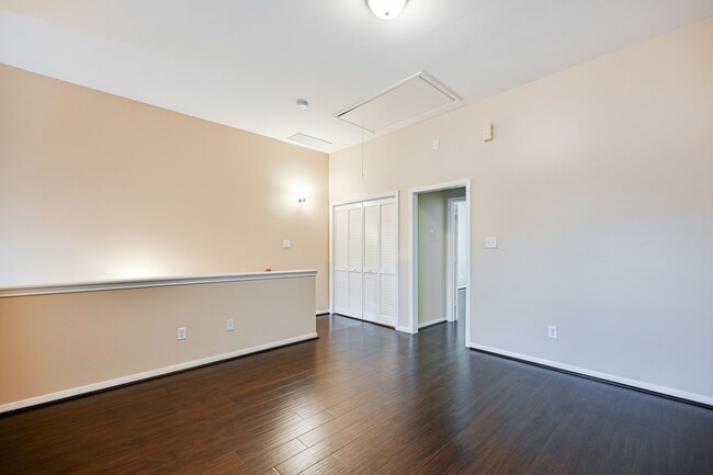 Building Photo - Gorgeous and spacious three-story townhome!