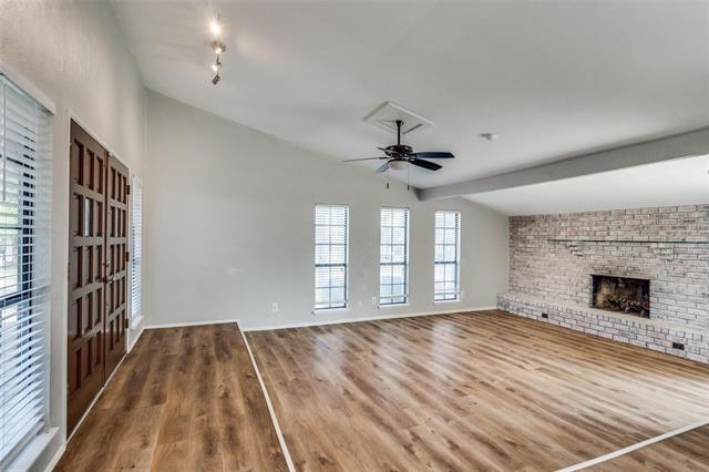 Building Photo - 1213 Bass Dr