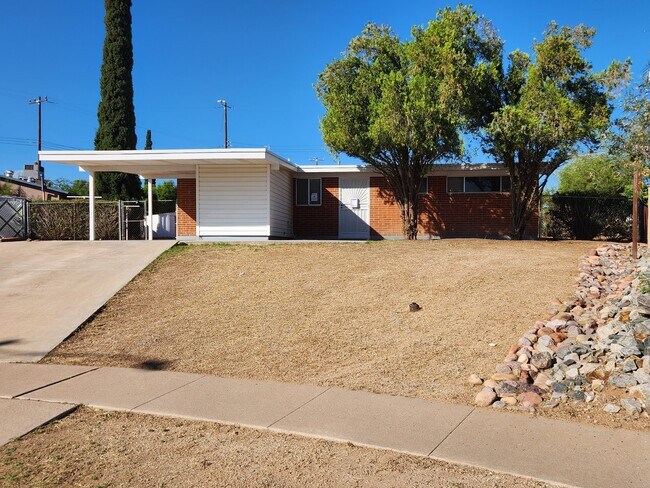Building Photo - 1618 S Turquoise Vista
