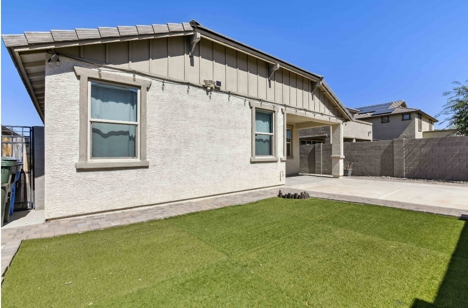Building Photo - 7707 S 37th St