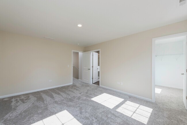 Building Photo - 804 Neubauer Circle