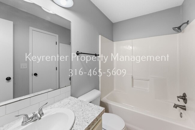 Building Photo - Beautiful 3 Bed 2 Bath in Goddard