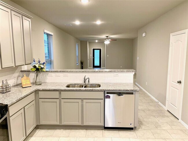 Building Photo - 31326 Spotted Saddle Hollow