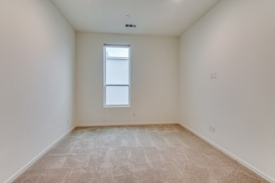 Building Photo - 3812 San Jacinto St