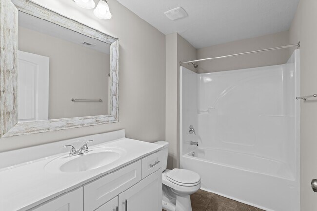 Building Photo - 1321-1321 Elbron Dr