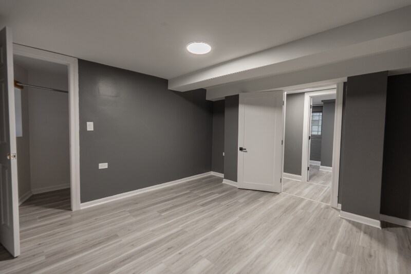 Building Photo - 4627 N Monticello Ave