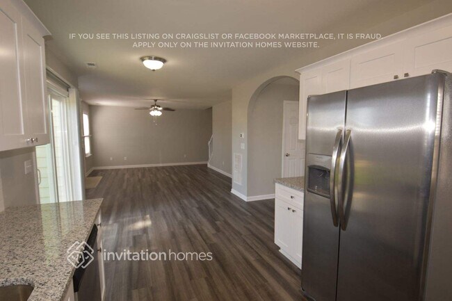 Building Photo - 8000 Chatahoochie Ln