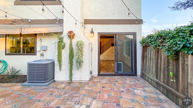 Building Photo - GORGEOUS TWO-STORY CONDO IN CULVER CITY | ...