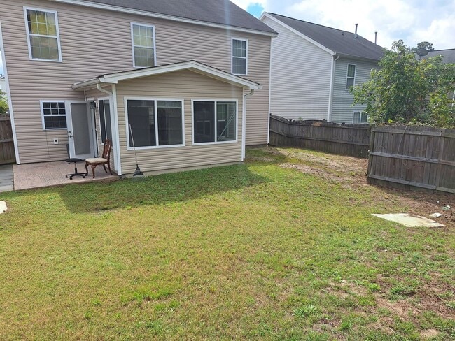 Building Photo - Wonderful Four Bedroom Home Located in Nor...