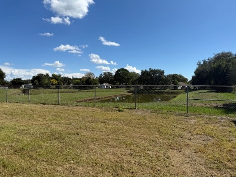 Building Photo - 1510 Massa St