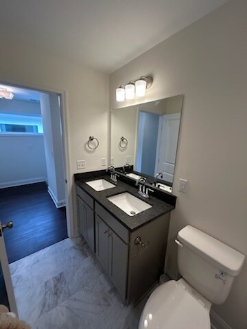 Building Photo - 5546 Stream Ln