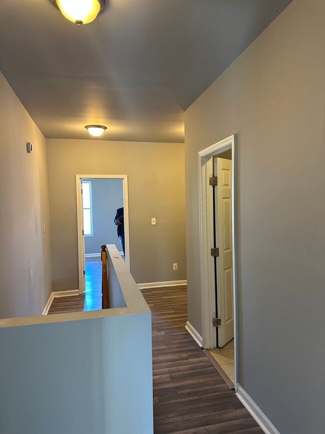 Building Photo - Spacious Home for Rent! W/D! Close to JHU, KKI and Public Trabsportation!