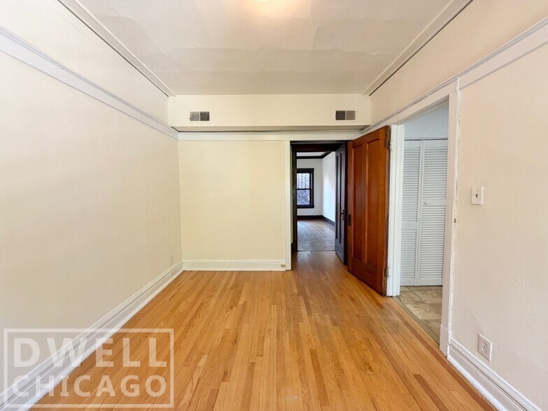 Building Photo - 2510 N Kedzie Blvd