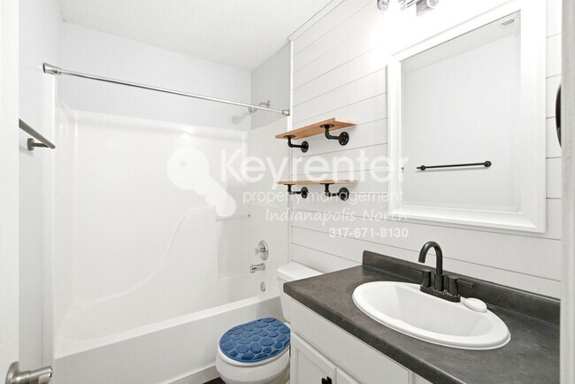 Building Photo - 13847 Waycross Dr