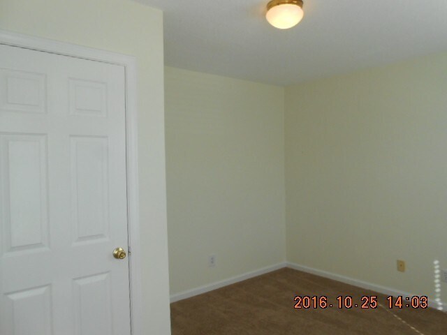 Building Photo - Three bedroom Town House in The Farm at Buckwalter