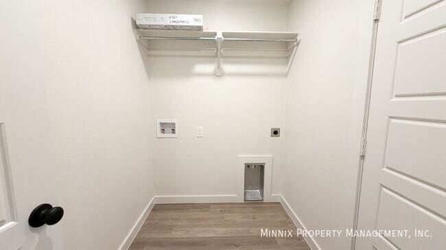 Building Photo - 2161 Langford Ave