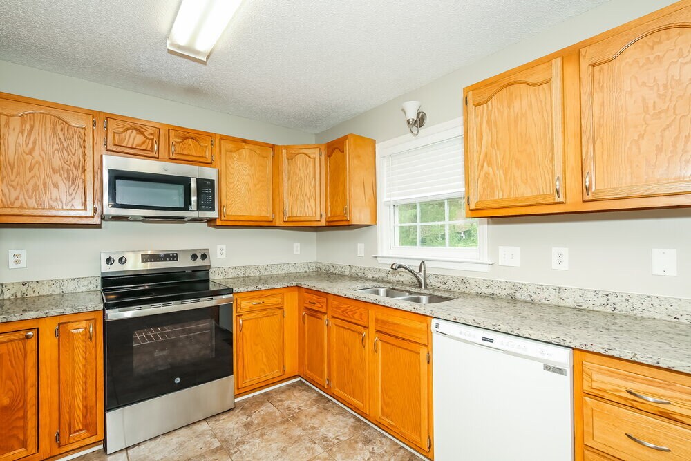 Building Photo - 330 Braeburn Dr