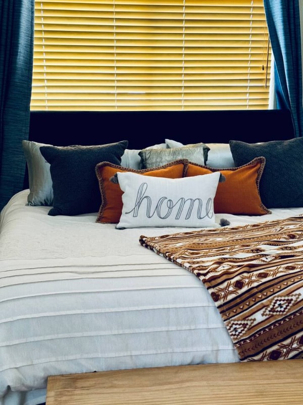 Building Photo - 12904 Thomte Rd NE