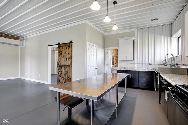 Building Photo - 940 W 1090 N