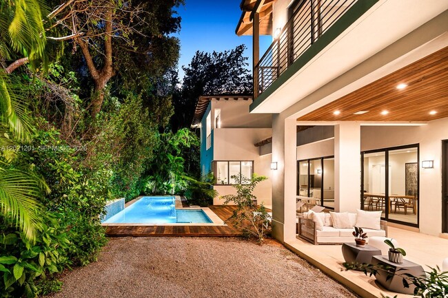 Building Photo - 4760 SW 76th Terrace