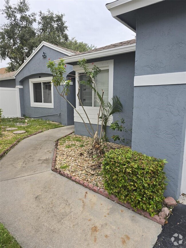Building Photo - 11751 NW 12th St