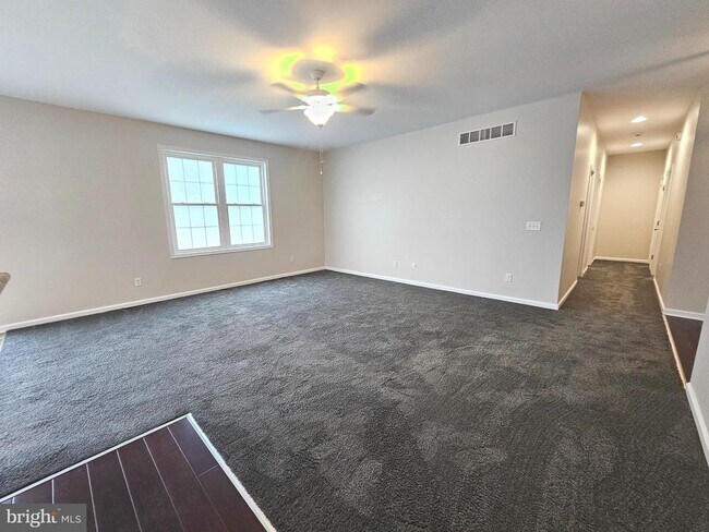 Building Photo - 270 Waterway Dr