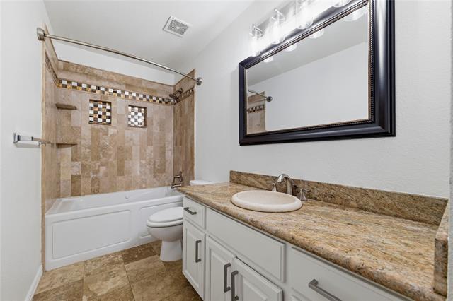 Building Photo - 4263 Towne Lake Ct