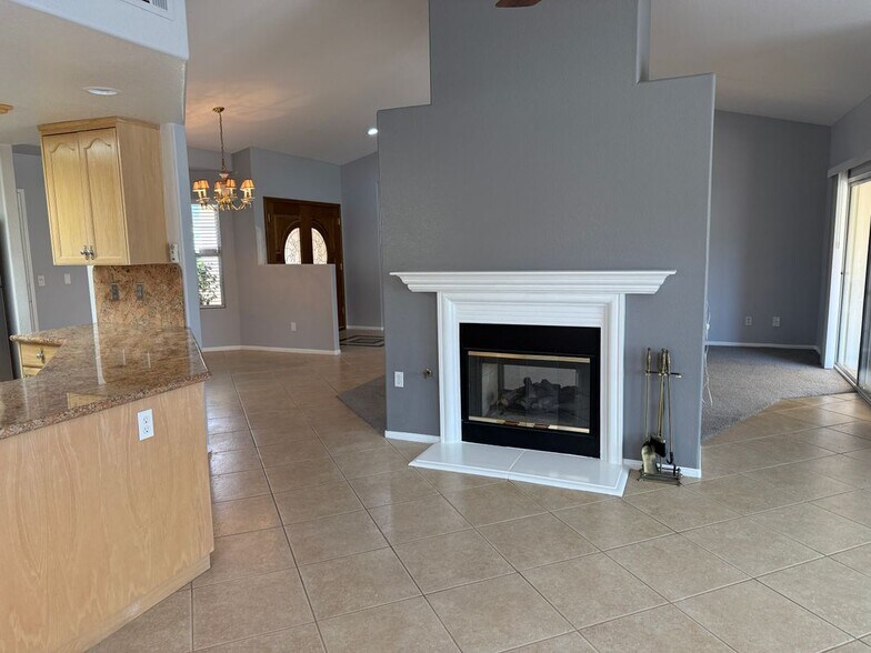 Building Photo - 2981 Peach Tree St