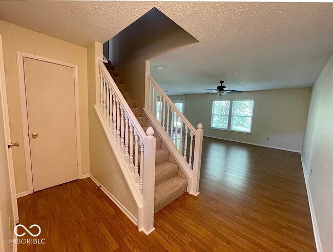 Building Photo - 6909 Earlswood Dr