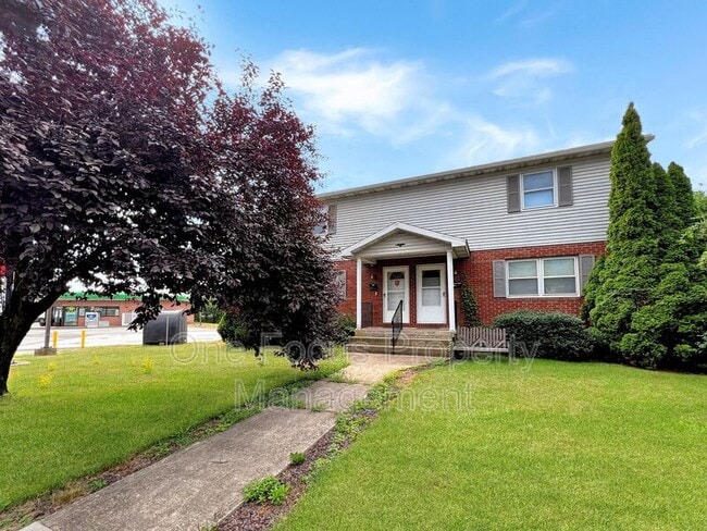 Building Photo - 2729 W 4th St