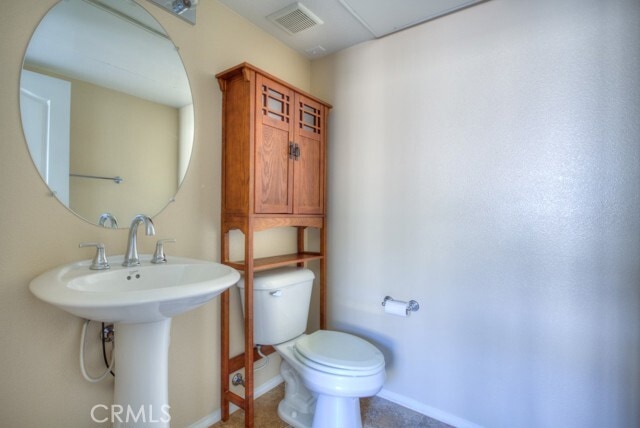 Building Photo - 17871 Shady View Dr