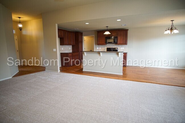 Building Photo - FOR LEASE | Broken Arrow | 3 Bed, 2 Bath H...