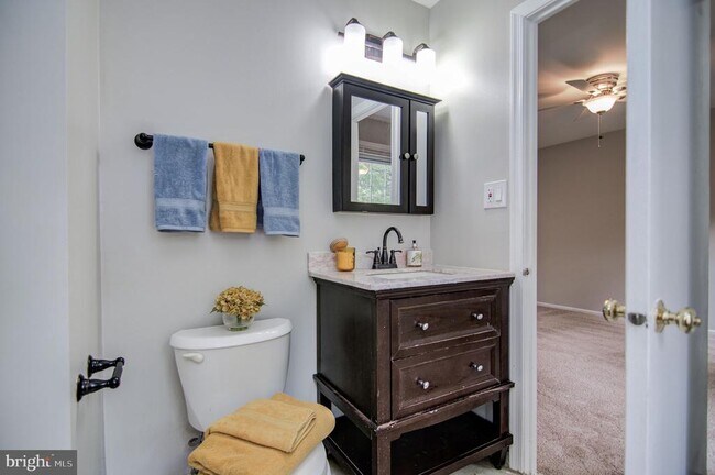 Building Photo - 7763 Durer Ct