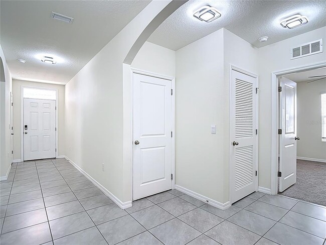 Building Photo - 2682 Common Fig Run