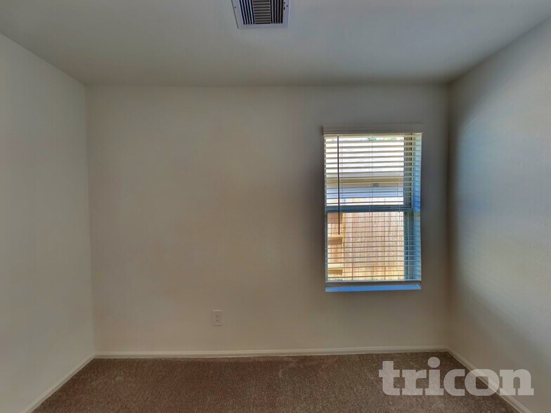 Building Photo - 3006 Twisted Myrtle Dr