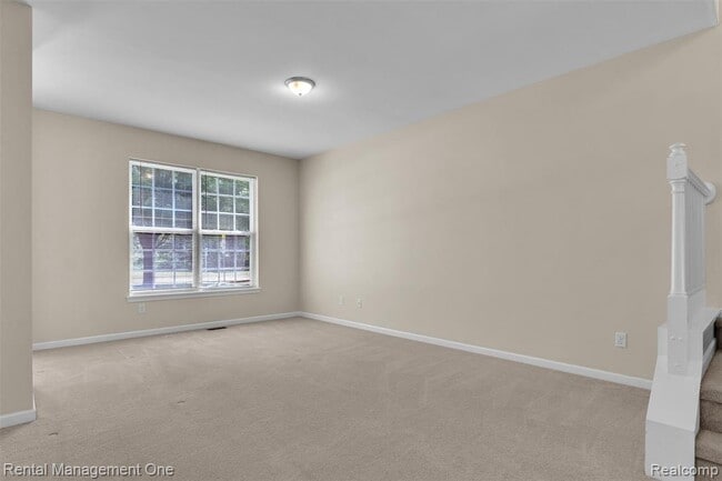 Building Photo - 41590 Mitchell Rd