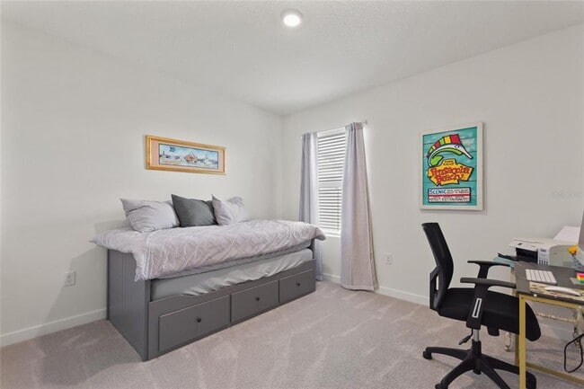 Building Photo - 421 Chayne Pl