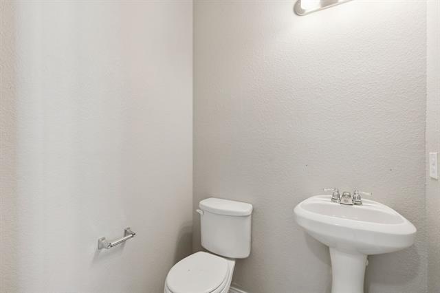 Building Photo - 6021 Myers Ct