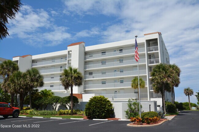 Building Photo - 1555 N Hwy A1A