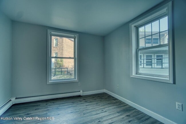 Building Photo - 80 Yeoman St
