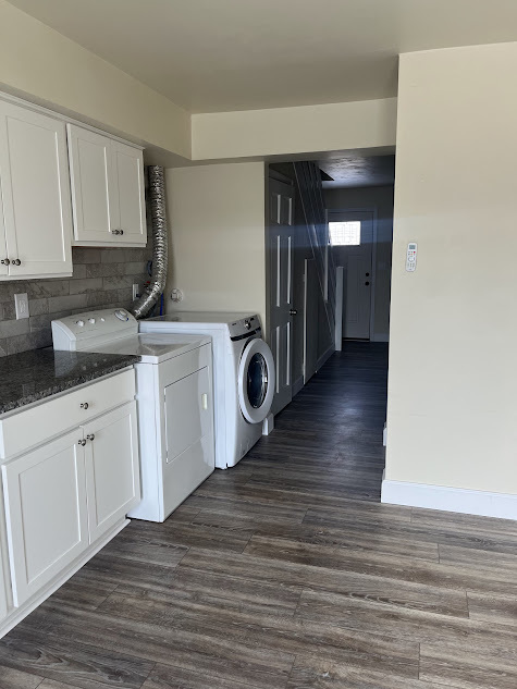 Kitchen looking toward front door - 122 3rd St