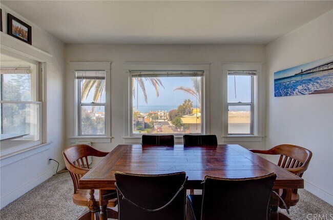 Building Photo - 223 24th St