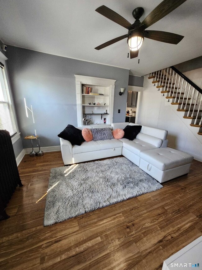 Building Photo - 14 Union St