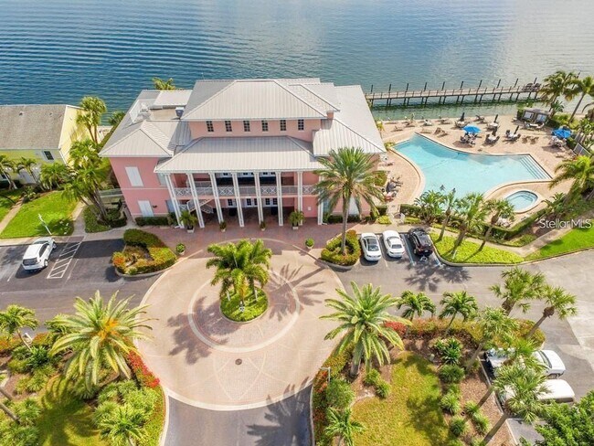 Building Photo - 5030 Starfish Dr SE