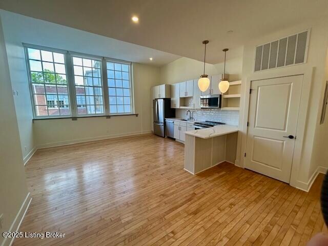 Primary Photo - 1810 Sils Ave