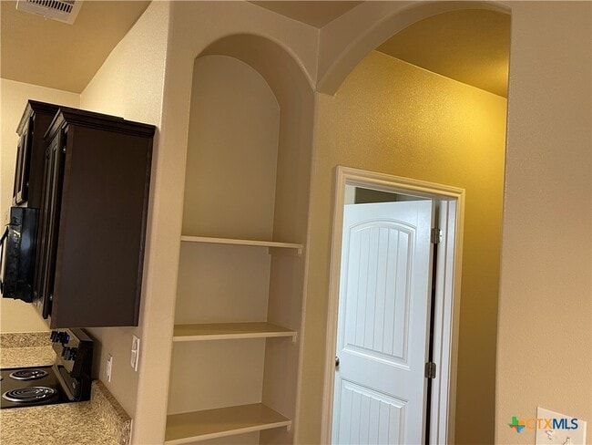 Building Photo - 4509 Cambridge Dr