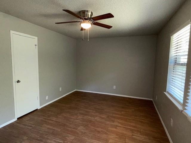 Building Photo - 912 Meadowbrook Dr