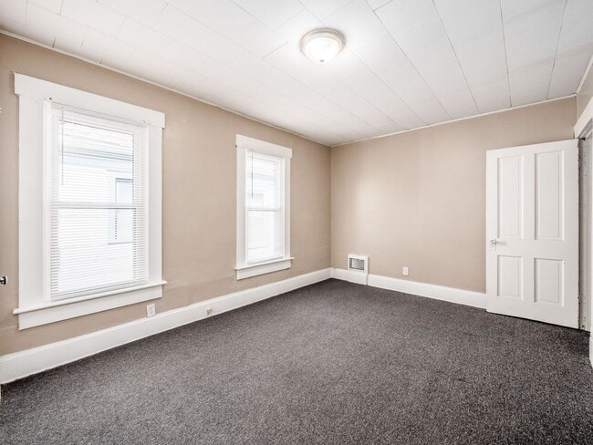 Building Photo - 89 E Patterson Ave