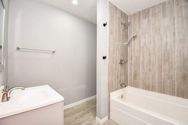 Building Photo - 8308 John St